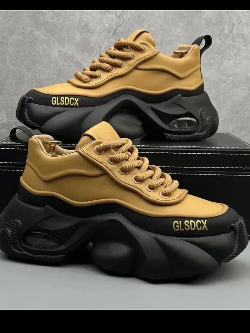 Men’s Chunky Trainer in Tan and Black